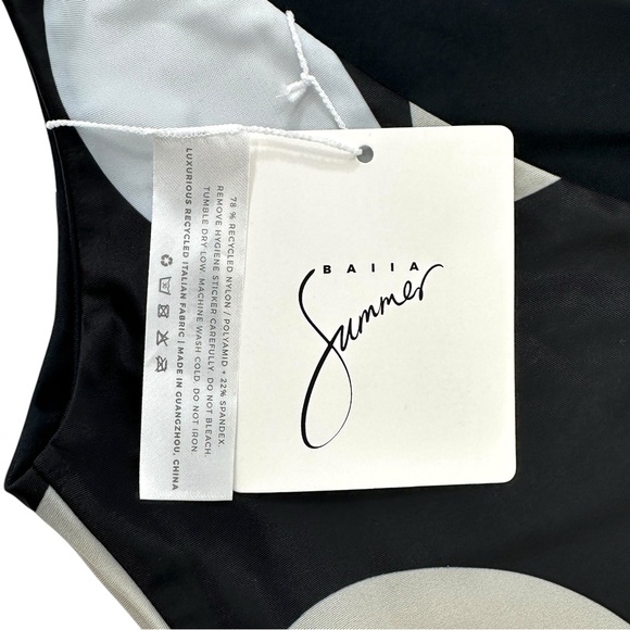 NWT Baiia Black White Gray Geometric Reversible One Shoulder One Piece Swimsuit - Picture 7 of 8